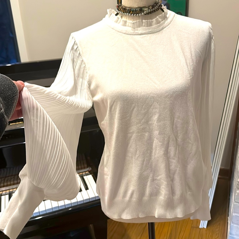 Poofed sleeve sweater L |. SIONI TOP L | Ruffled Neck Women's Top | Luxury top L